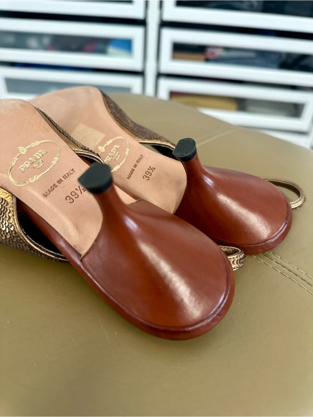 Prada Vintage Pointed Slingback Heels brown leather and sequins. Size 39.5 - Picture 7 of 10